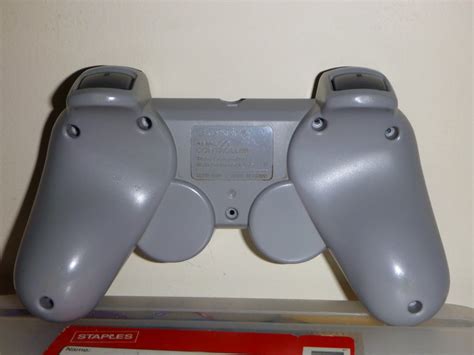 Backside of PS1 Controller に対する画像結果