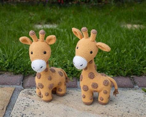 Crochet Giraffe Pattern に対する画像結果