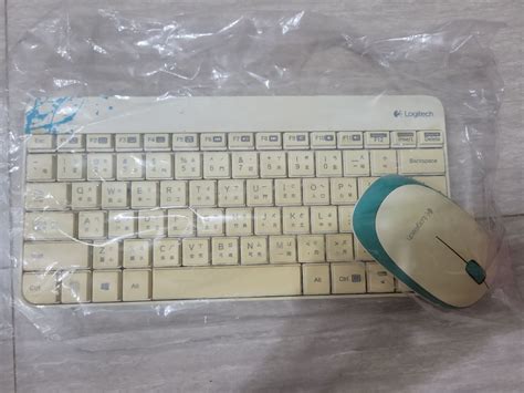 Mouse and Keyboard Logitech Model に対する画像結果