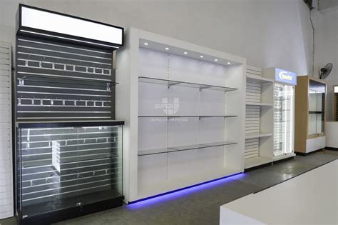 Toradh íomhá ar Computer Shop Display