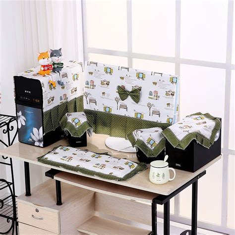 Computer Set with Cloth Cover に対する画像結果