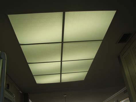 Afbeeldingsresultaten voor Outdated Kitchen Lighting