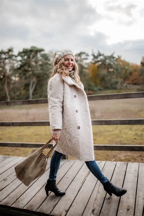 Image result for Pebbles B Simone Manager