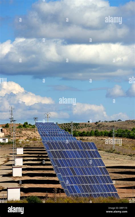 Toradh íomhá ar Power Plant PV Array