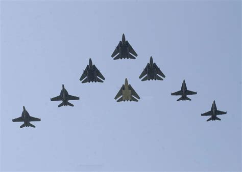 Afbeeldingsresultaten voor What Is a Military Stack Formation