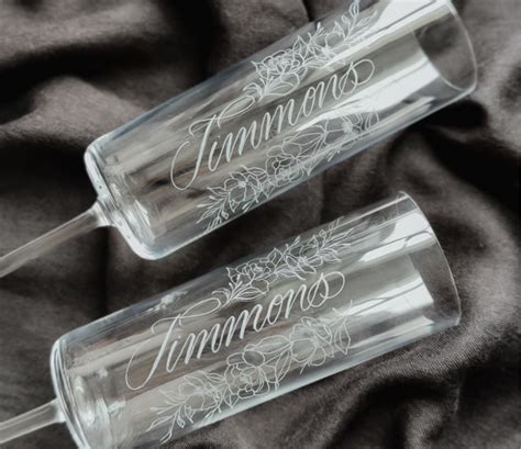 Afbeeldingsresultaten voor Engraved Script