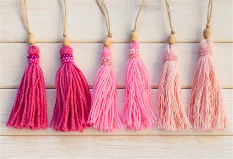Afbeeldingsresultaten voor How to Make a Tassel Tutorial