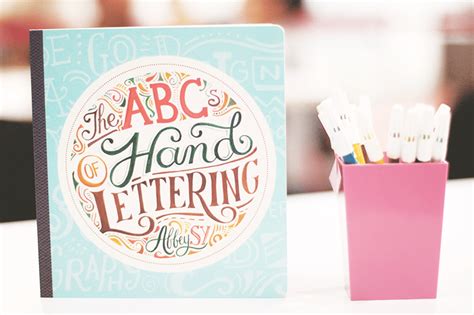 Toradh íomhá ar ABC of Hand Lettering Book