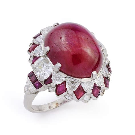 Cabochon Star Ruby and Diamond Ring» Price on Request « - FD Gallery