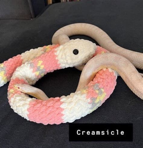 Afbeeldingsresultaten voor Banana Python Toy