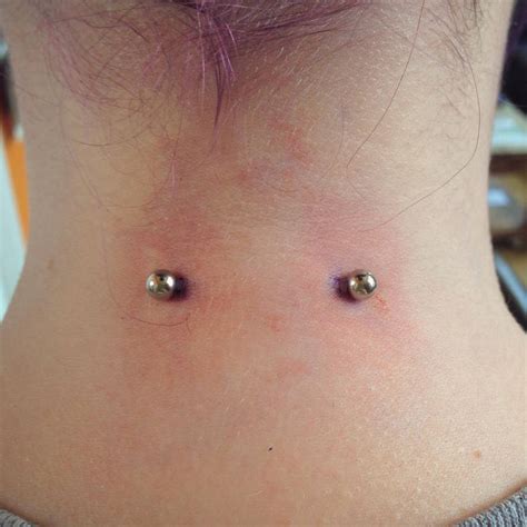 On Neck Piercing Pattern に対する画像結果