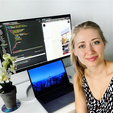 Little Tech Girl に対する画像結果