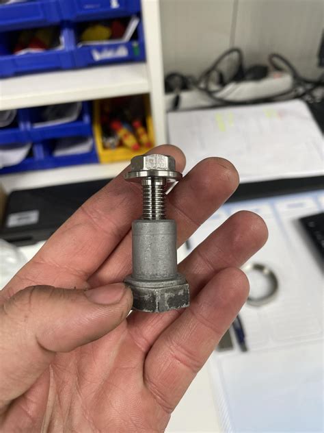 Image result for Right Hand Thread Bolt Extractor