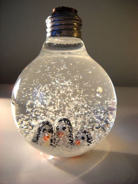 Creative Art Using Light Bulb に対する画像結果