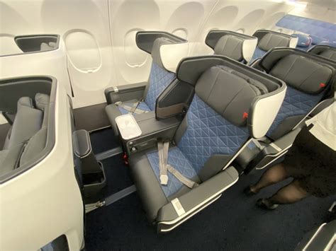 Toradh íomhá ar Delta First Class Seats