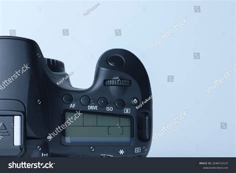 Afbeeldingsresultaten voor Camera with Vari-Angle LCD Screen