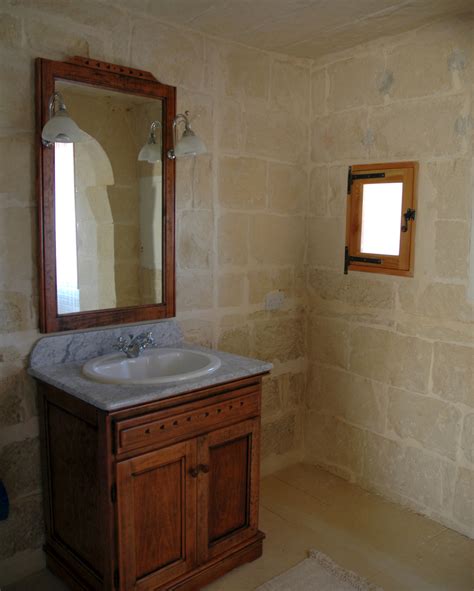 Stone Cladding Bathrooms に対する画像結果