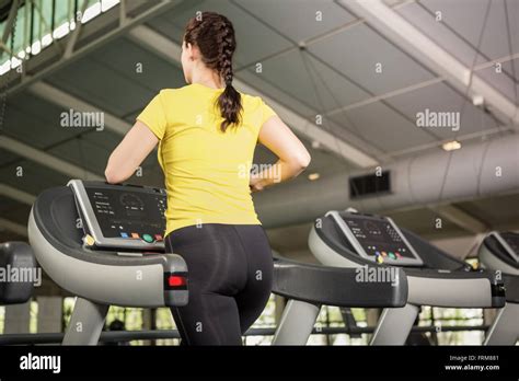 Jogging On Treadmill に対する画像結果