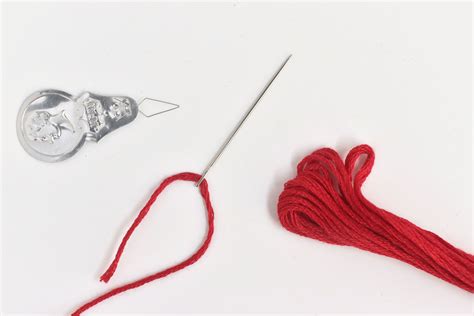 Afbeeldingsresultaten voor How to Thread a Needle for Embroidery