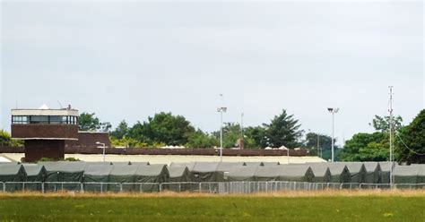 How Many Refugees in Ireland に対する画像結果