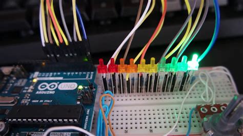 Battery Level Indicator Using Arduino に対する画像結果