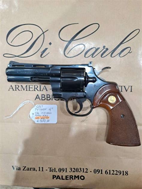 Toradh íomhá ar Colt Python Royal Blue Gold Lining