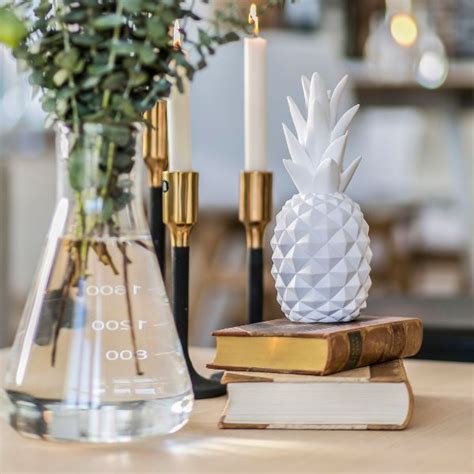 How to Decorate a Coffee Table Top Like a Pro に対する画像結果