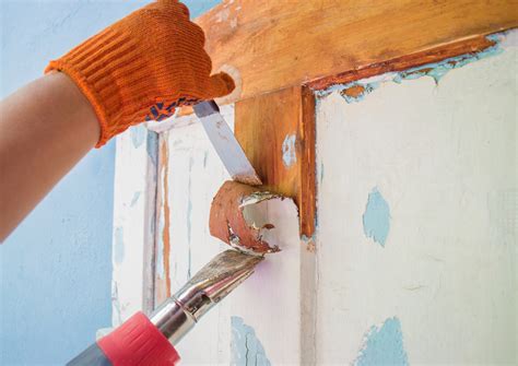How to Remove Old Paint From Wood Trim に対する画像結果