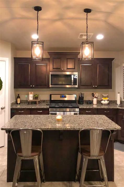 Afbeeldingsresultaten voor Outdated Kitchen Lighting