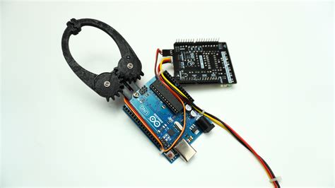 Toradh íomhá ar Servo Claw Arduino