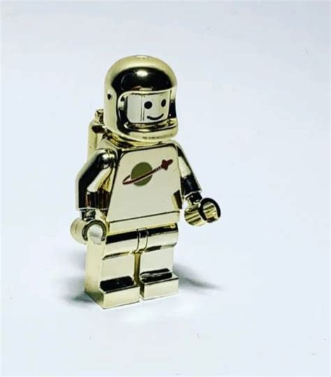 LEGO Gold Spaceman に対する画像結果