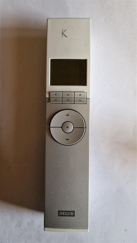 How to Reset a VELUX Remote Control に対する画像結果