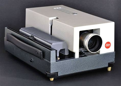 Toradh íomhá ar Color Slide Projector