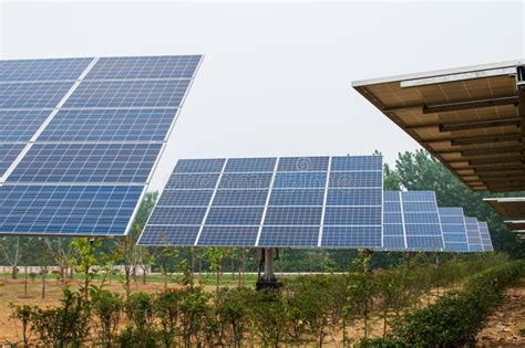 Toradh íomhá ar Solar Array Royalty Free