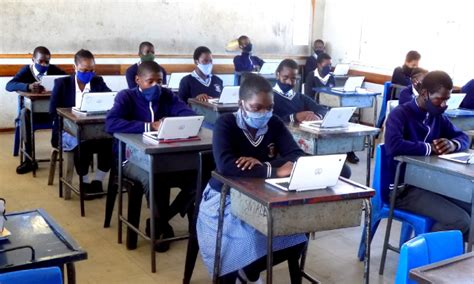 Computer Lab Botswana に対する画像結果