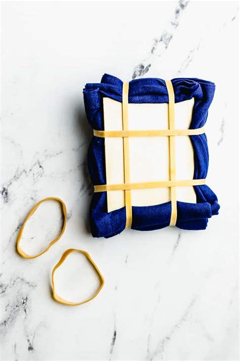 How to Tie Dye with Bleach に対する画像結果