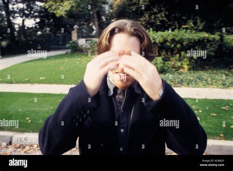 Afbeeldingsresultaten voor Computer Obscuring Face