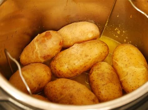 Toradh íomhá ar Pressure Cooker Potatoes