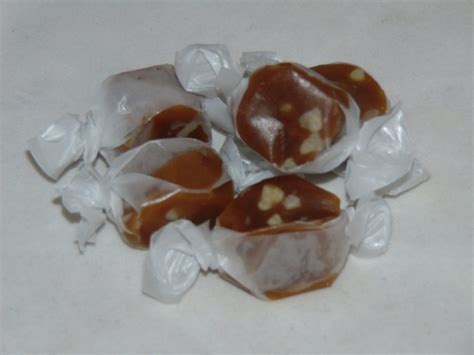 Toradh íomhá ar Candy Cane Meringue Cookies