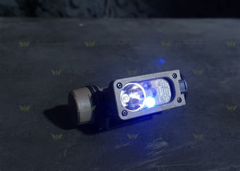 Afbeeldingsresultaten voor APX Compact Streamlight