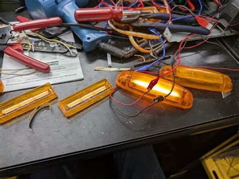 Remove Condensation From Headlight Cluster Unit に対する画像結果