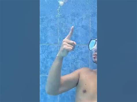 Toradh íomhá ar Water Tornado Underwater