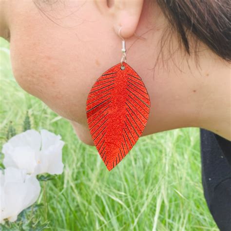 Feather Design for Glowforge に対する画像結果