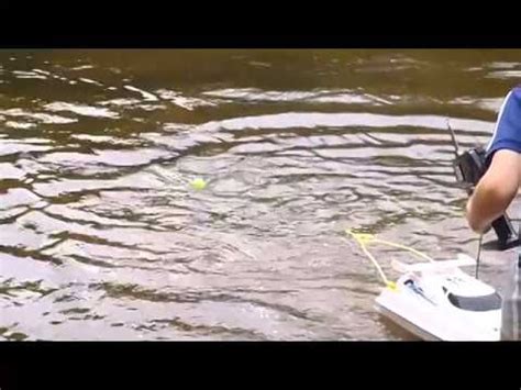 Fish Catching RC Boat に対する画像結果