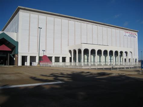 Crestwood Mall Dead Mall に対する画像結果