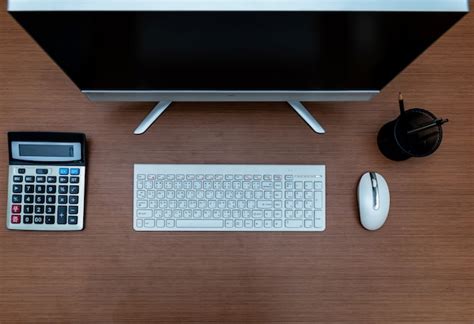 Toradh íomhá ar Computer Table Top View