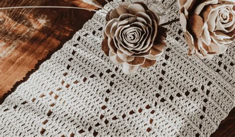 Toradh íomhá ar Free Table Runner Crochet Tatorial