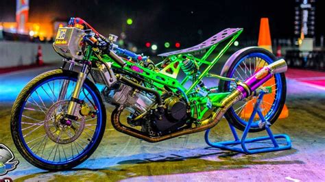 Multi-Engine Drag Bikes に対する画像結果