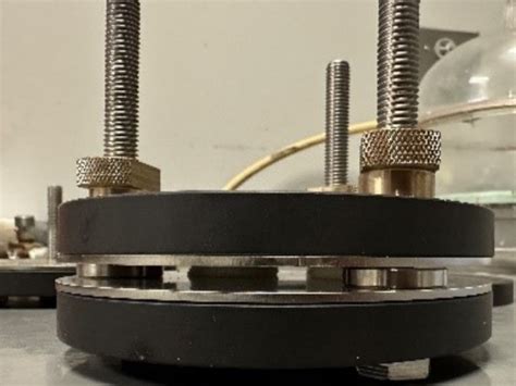Afbeeldingsresultaten voor Applied Compression Set Sample Before and After