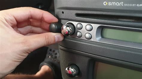 Smart Car Radio Knobs に対する画像結果
